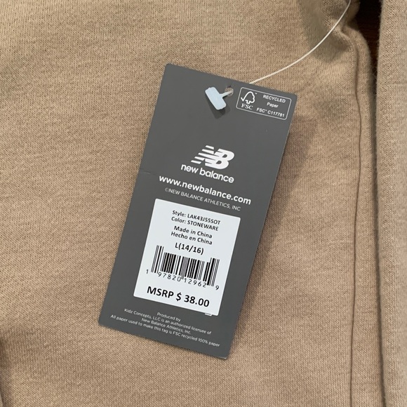 NWT New Balance Beige Hoodie Boys LARGE 14/16 - Picture 3 of 12